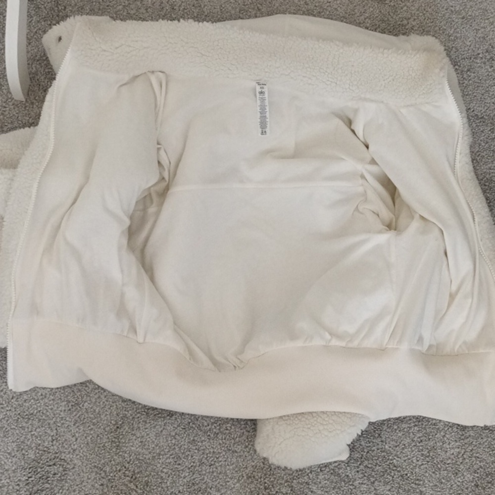 ALO Yoga Foxy Sherpa Jacket Ivory Size XS - Picture 5 of 12